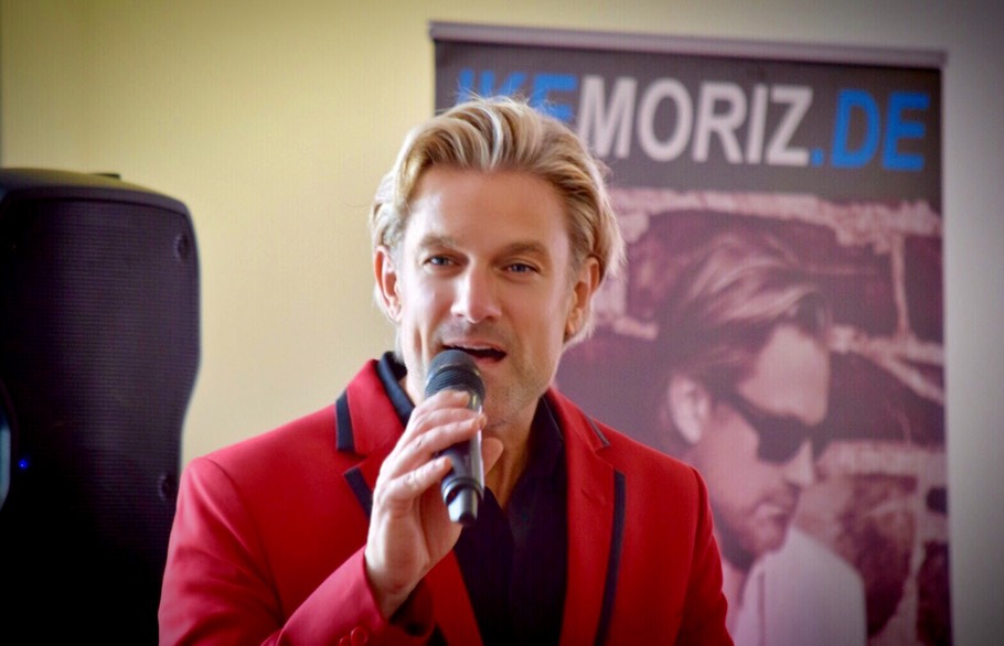 Ike Moriz Millennium Hits Tour 2019 live music duo jazz swing pop rock buchholz